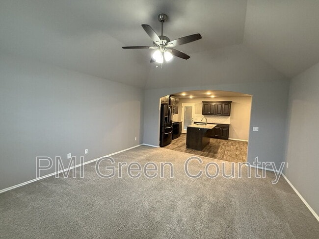 14153 S 270th E Ave, Coweta, OK 74429 - photo 3