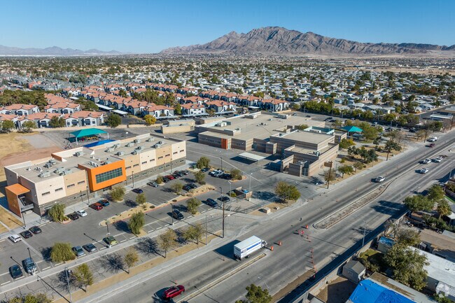 Smith Hal Elementary School is situated in the North part of Las Vegas.