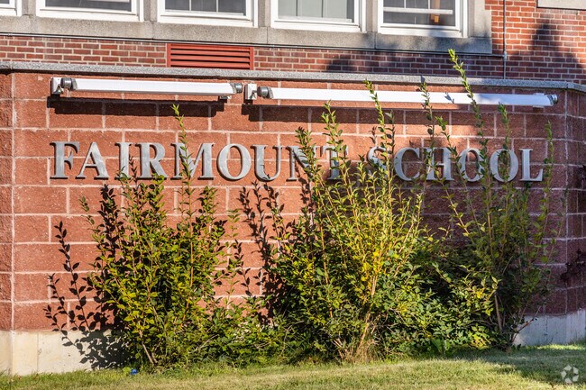 The Fairmount School serves area students in grades 4-5.