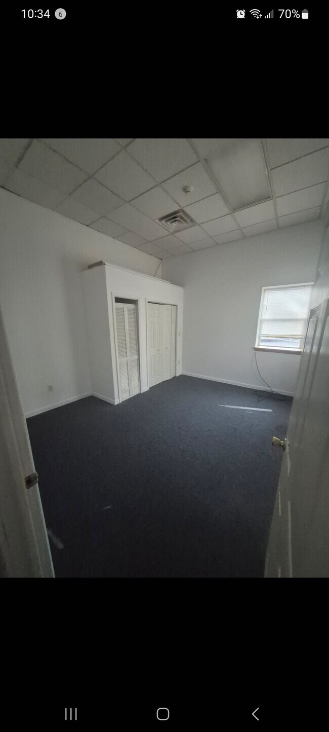 44 N Main St unit Apartment 3, Gloversville, NY 12078 - photo 5