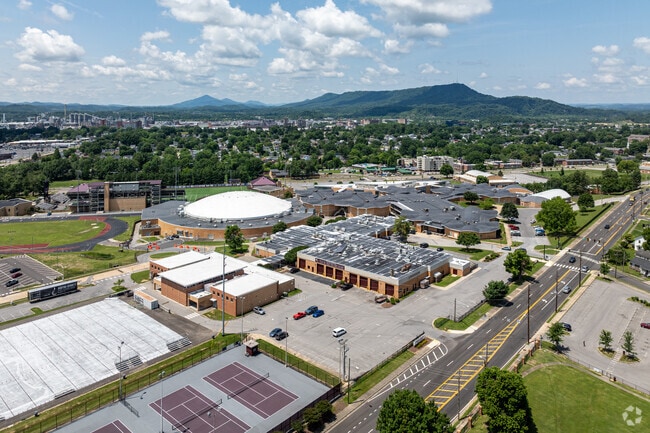 Dobyns-Bennett High School received a grade of A from Niche.