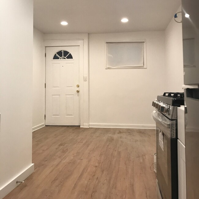 95A Beacon St, Somerville, MA 02143 - photo 2