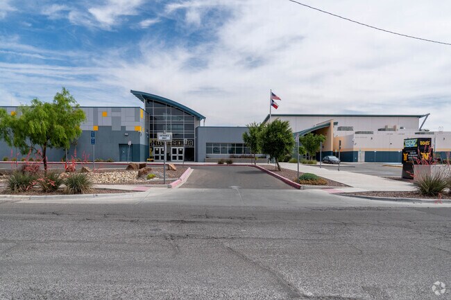 Parkland Middle School serves students in Tobin Mountain, El Paso TX.