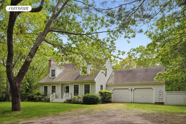330 Sprig Tree Path, Sag Harbor, NY 11963 - photo 2