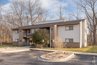 14351 Pine Creek Ct, Holland, MI 49424