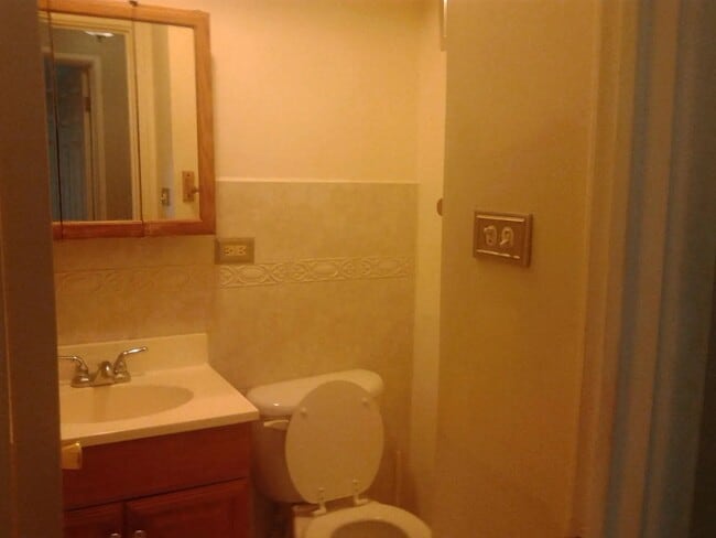 10414 Michael Todd Terrace unit GN, Glenview, IL 60025 - photo 5