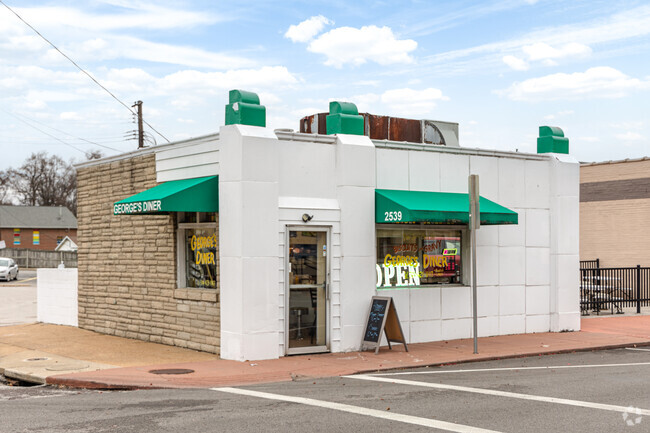 Sycamore Hills residents can go to George's Diner nearby for diner style foods.