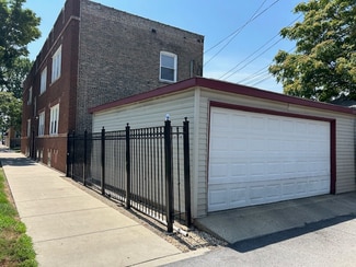 1640 N Lamon Ave, Chicago, IL 60639