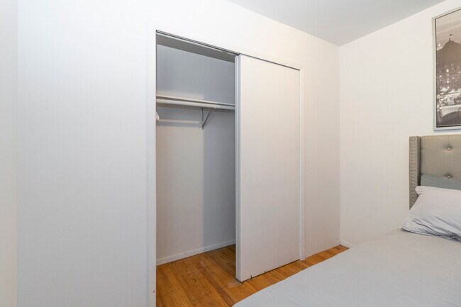 316 E 96th St unit ID1032037P, New York, NY 10128 - photo 7