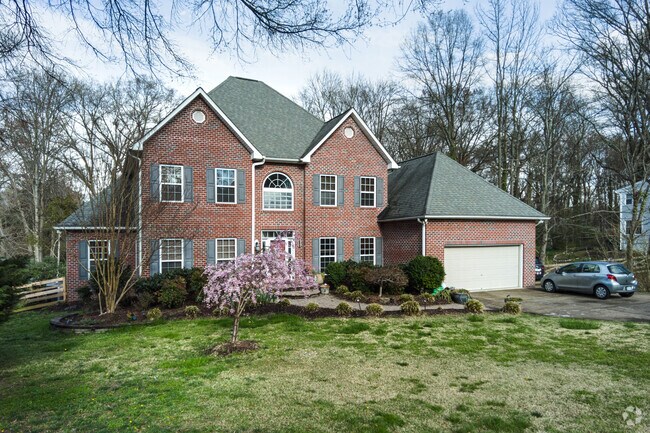 Hybla Valley features spacious modern Traditional-style homes.