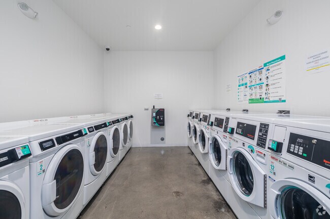 The Iris, Los Angeles, CA 90064 - photo 7