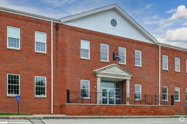 Aquinas Academy is a private, Roman Catholic K-12 school.