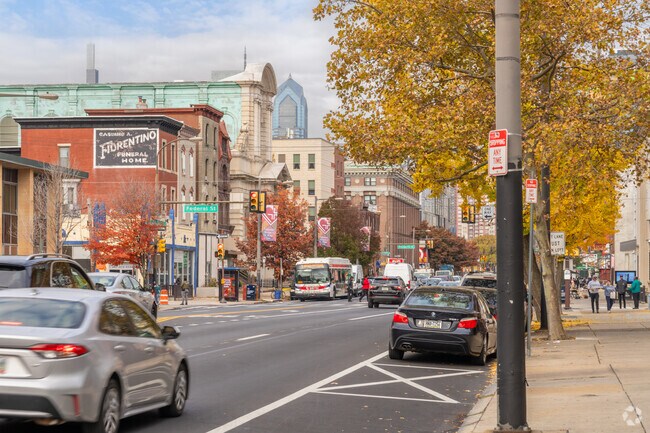 Broad Street provides Septa Bus access to Center City near Passyunk Square.