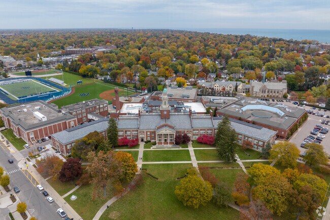 Grosse Pointe Farms' South High has an overall grade of A+ on Niche.