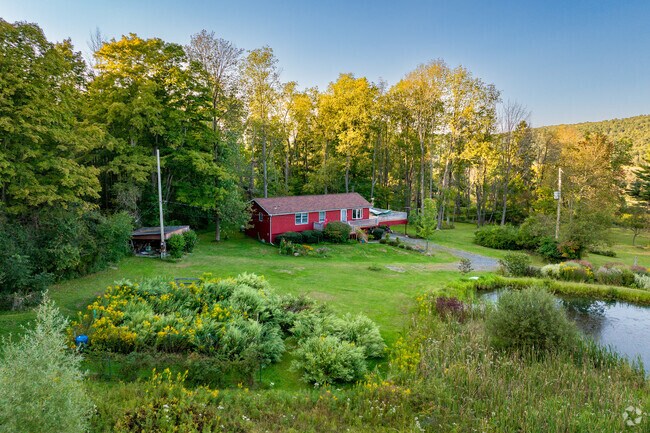 Home options in Danby typically have  secluded lawns, and many have ponds on the property.