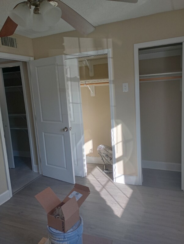 1245 84th Ave N unit B, Saint Petersburg, FL 33702 - photo 3