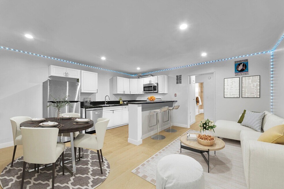 925 W 30th St unit 4, Los Angeles, CA 90007 - photo 1