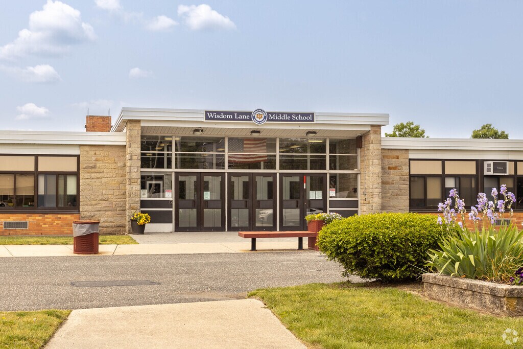 There is a separate 6th grade wing at the Wisdom Lane Middle School in Levittown, NY offering the perfect transition from elementary to middle school.