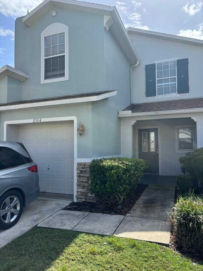 2504 Aventurine St, Kissimmee, FL 34744