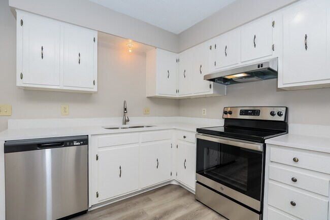 3233 Autumn Dr, Antioch, TN 37013 - photo 6