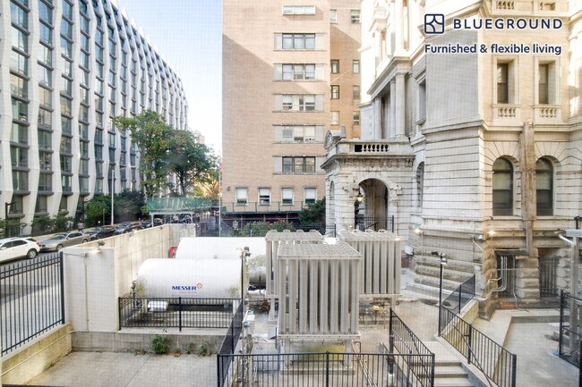 30 Morningside Dr unit FL2-ID2097, New York, NY 10025 - photo 4