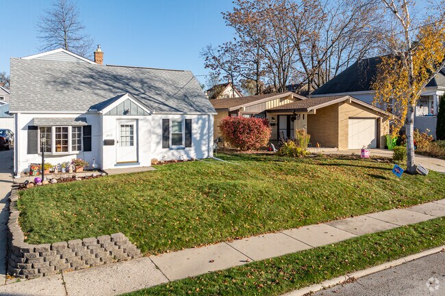 A cozy ranch-style home in Drexel Highlands is a great place to raise a family.