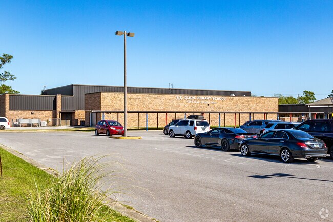 Explore limitless possibilities at SS Dixon Primary School.