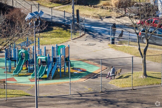 Spring Hill City View residents have easy access to various playgrounds.