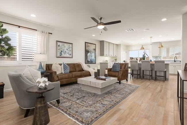 1155 N Apple St, Dinuba, CA 93618 - photo 4