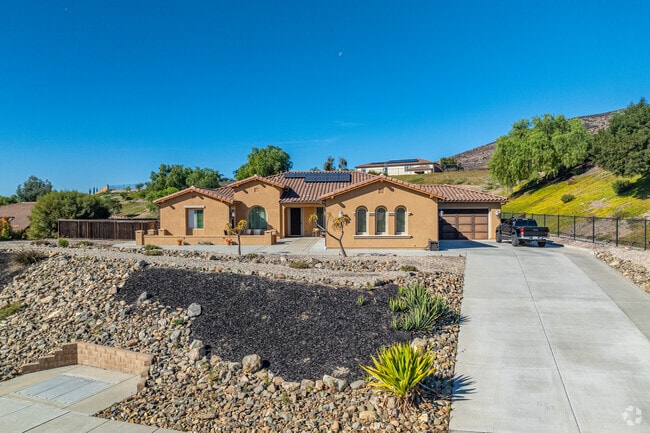 Large lots, Mediterranean style and epic views are hallmarks of Rolling Hills Ranch homes.