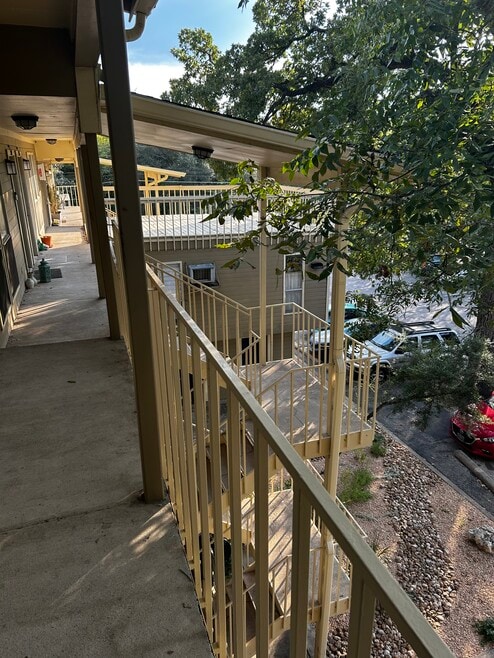 202 E 45th St unit 307, Austin, TX 78751 - photo 1