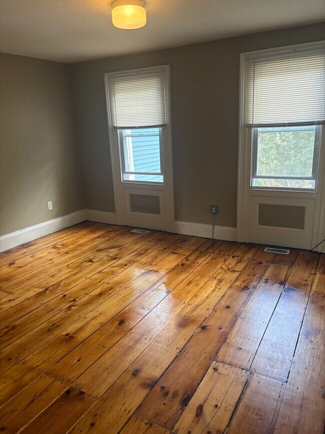 181 W Main St unit 1, Rahway, NJ 07065 - photo 4