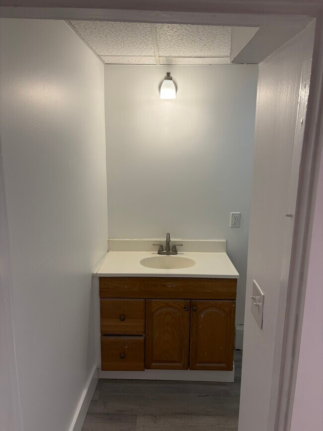 164 Veranda St unit 1 Unit, Portland, ME 04103 - photo 4