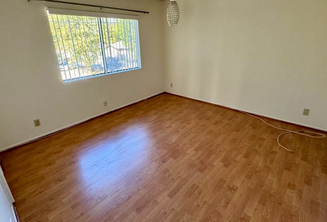 1248 Mariposa St unit 201, Glendale, CA 91205 - photo 6