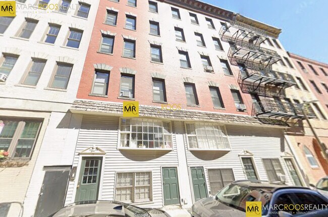 13 Charter St unit 2R, Boston, MA 02113 - photo 2