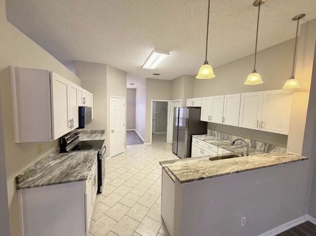 1930 Hollington Dr, Jacksonville, FL 32246 - photo 5