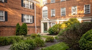 2571 N Moreland Blvd, Shaker Heights, OH 44120