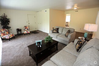 750 Mull Ave, Akron, OH 44313