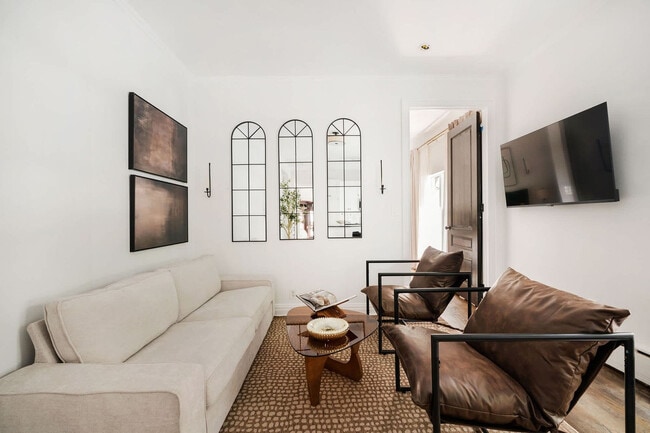 10 5th Ave unit ID1255905P, New York, NY 10011 - photo 2