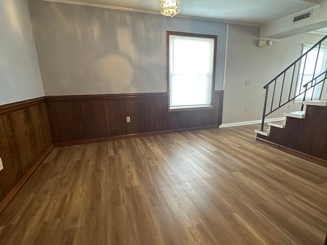 Dining Rm