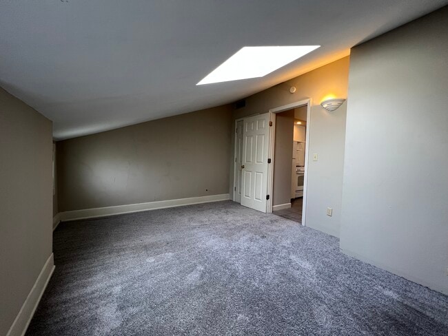 2349 Wheeler St unit 3, Cincinnati, OH 45219 - photo 6