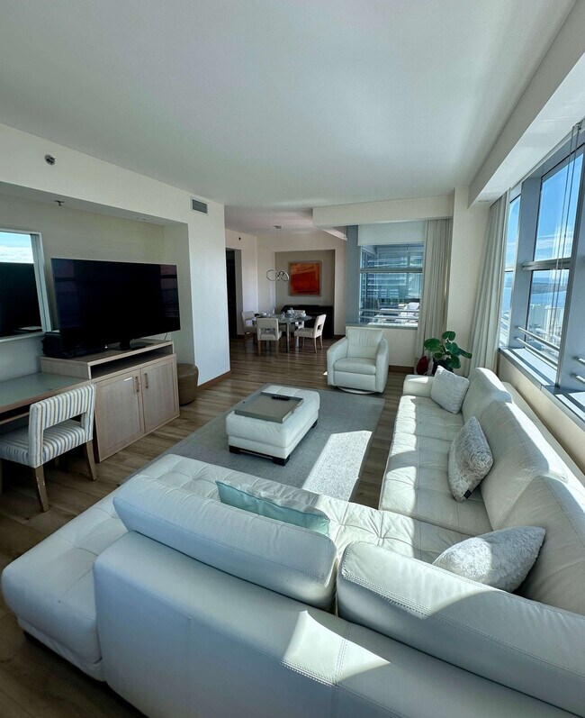 Brickell Arch unit FL27-ID1328108P, Miami, FL 33131 - photo 3
