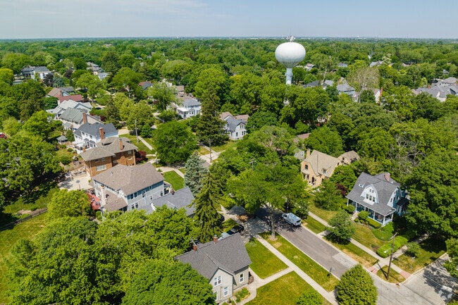 Glen Ellyn is a peaceful blend of nature and suburban living.