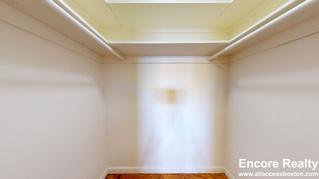 57 Monmouth St unit 714, Brookline, MA 02446 - photo 7