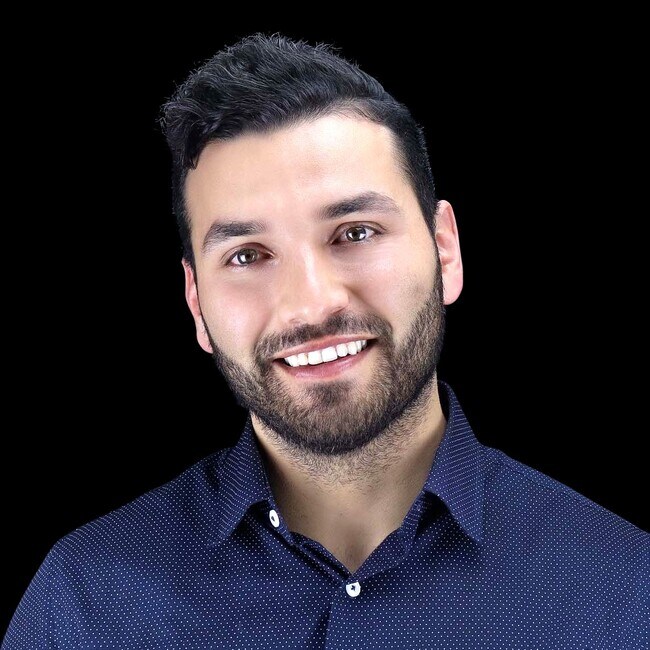 Agent Photo