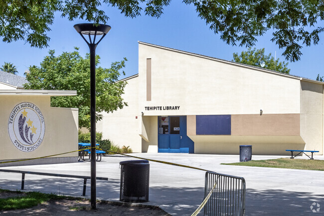 The library and central area of Tehipite Middle School in Fresno.