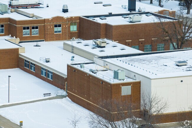St. Charles Elementary School has a 14 to 1 student-teacher ratio.