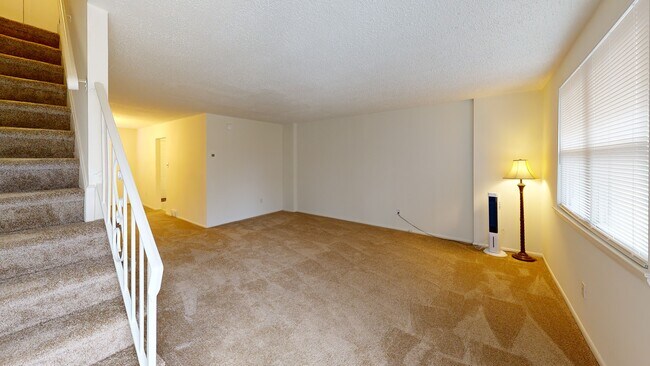 1453 Rainer Rd, Brookhaven, PA 19015 - photo 2