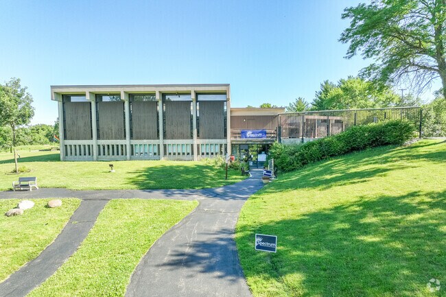 Spectrum Progressive School of Rockford