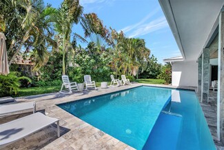 2725 NE 35th Ct, Fort Lauderdale, FL 33308